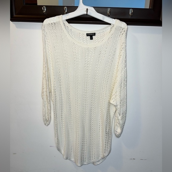 Express Ladies White Sweater Size Small - Picture 1 of 6